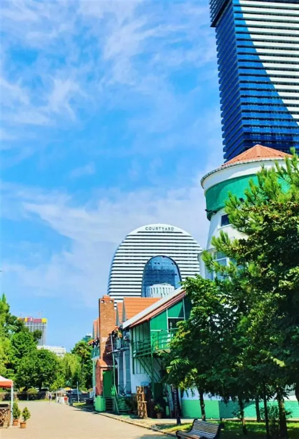 Orbi Twin Towers Aparthotel With Sea View Batumi Georgien